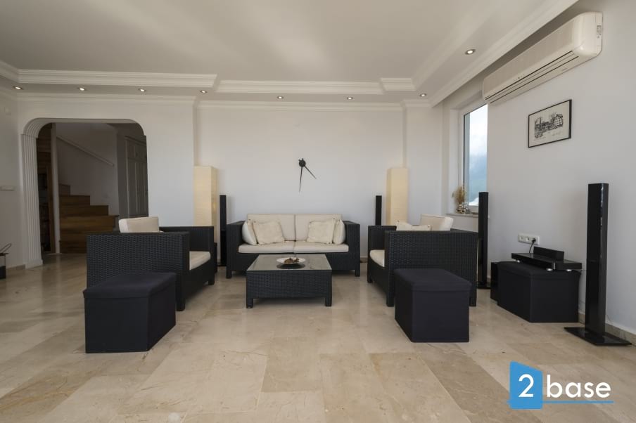 Image of Orient Hill Penthouse