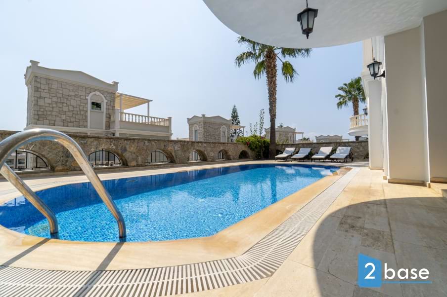 Image of Oasis Club II B11