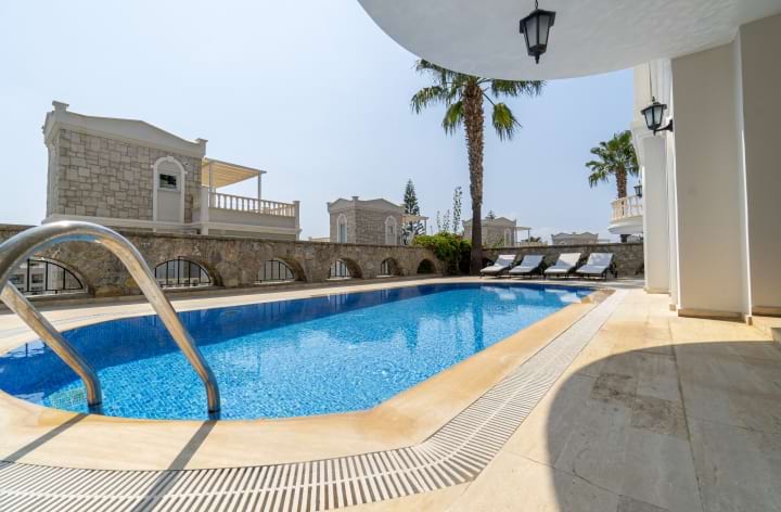Image of Oasis Club II B11