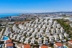 Image of Oasis Club II B11