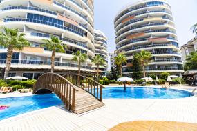Image of Vesta garden pool view
