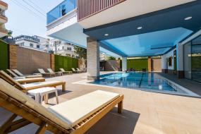 Image of Sun Palace Apartments