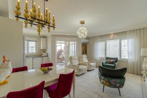 Image of Elite 4 B49