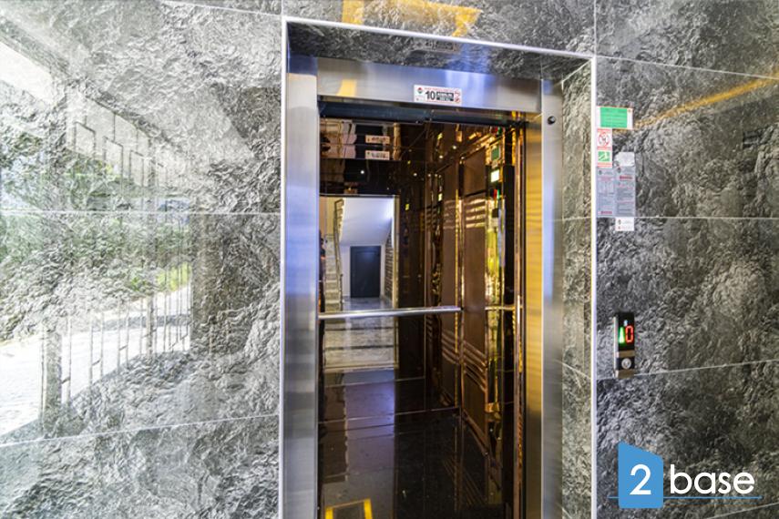 Varnost dvigal v Turčiji: Razumevanje sistema barvnih nalepk